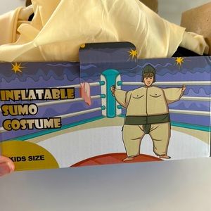 Battery powered kids inflatable sumo costume